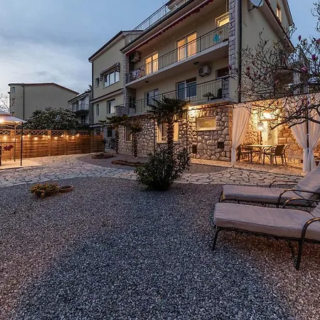 Levante Apartment