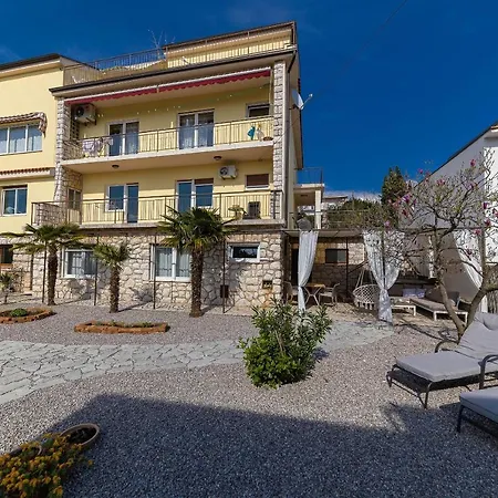 Apartment Levante *